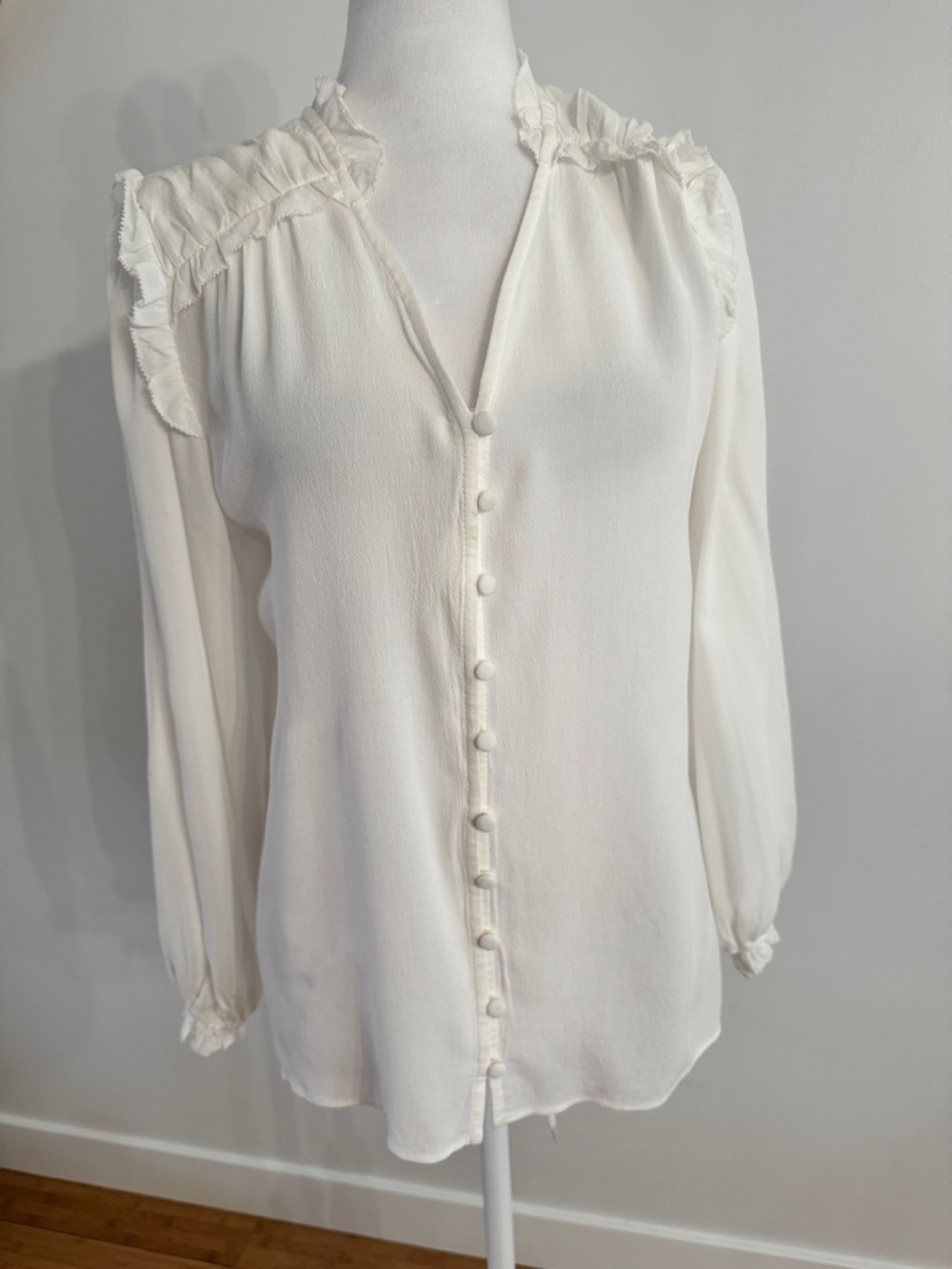 New! Anthropologie Suncoo off white Button-Front Ruffle Blouse size medium